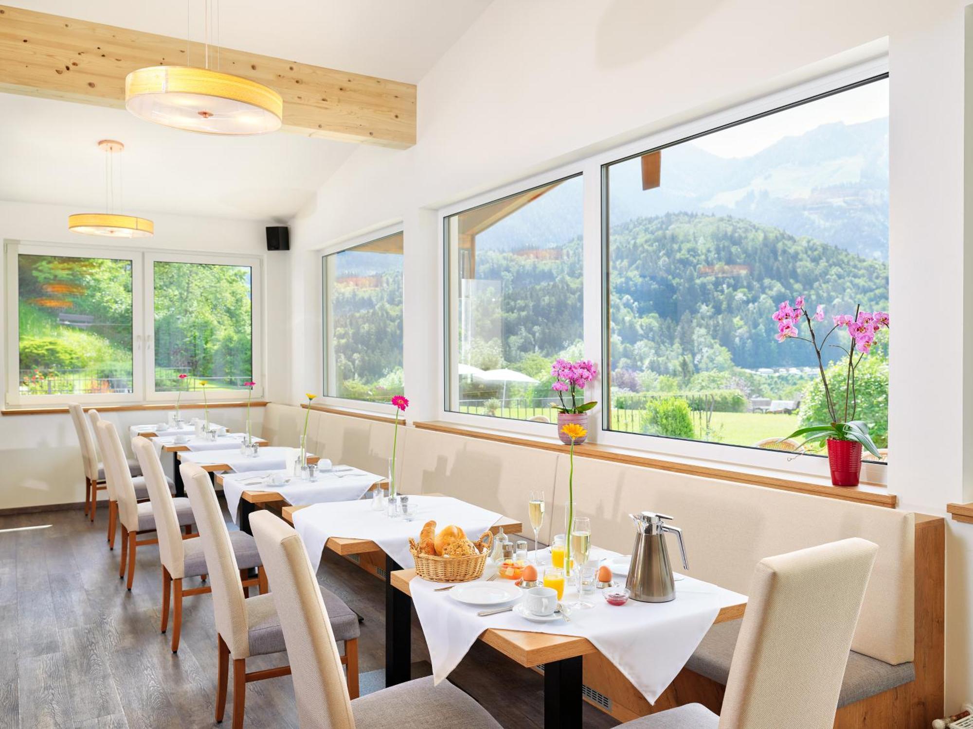 Hotel Hanauerlehen - Ruhige & Zentrale Top-Lage - Mit Schwimmbad, Sauna, Parkplaetze & Cafe - Bayerischer Familienbetrieb Schönau am Königssee Exterior foto
