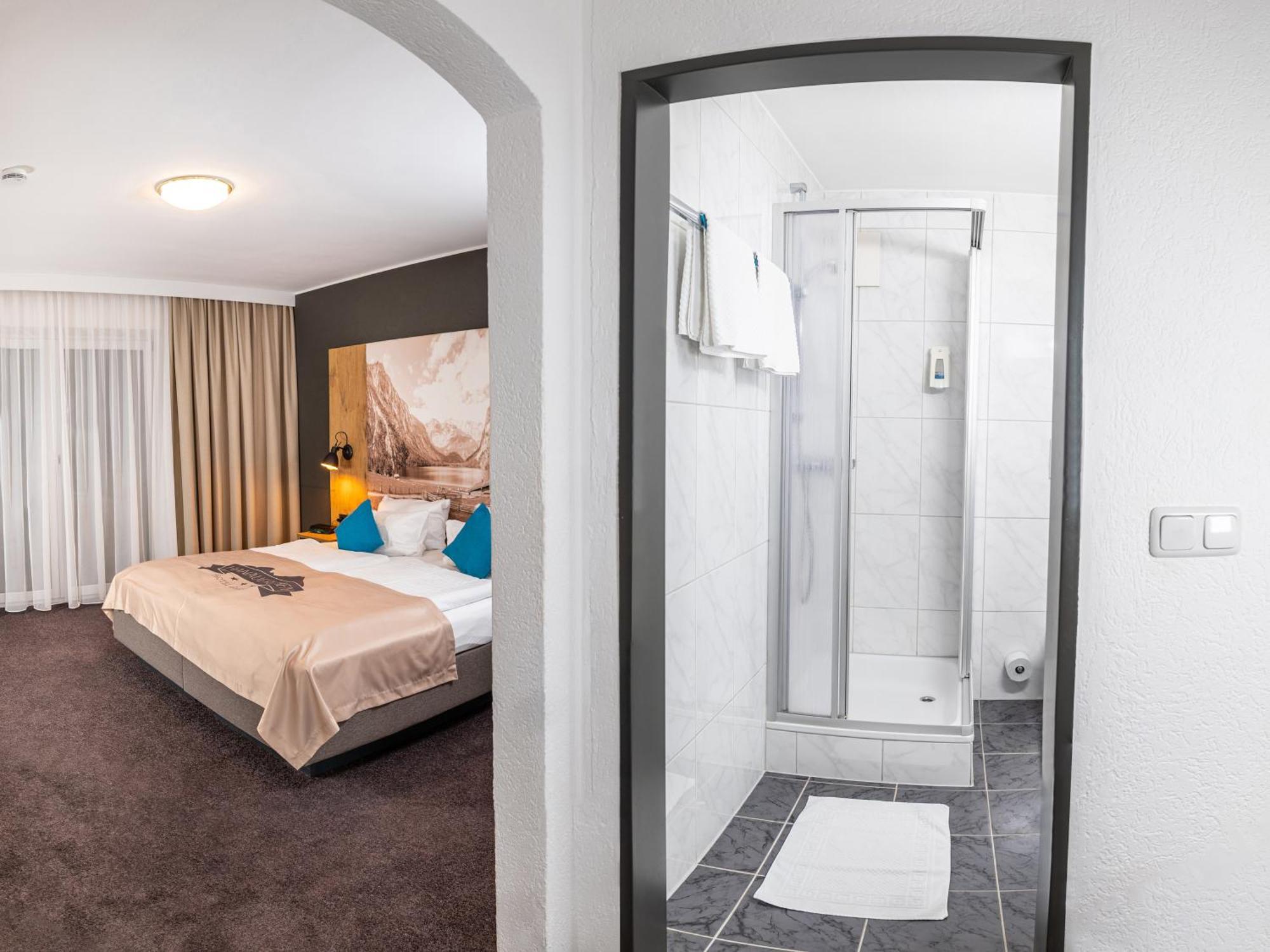 Hotel Hanauerlehen - Ruhige & Zentrale Top-Lage - Mit Schwimmbad, Sauna, Parkplaetze & Cafe - Bayerischer Familienbetrieb Schönau am Königssee Quarto foto